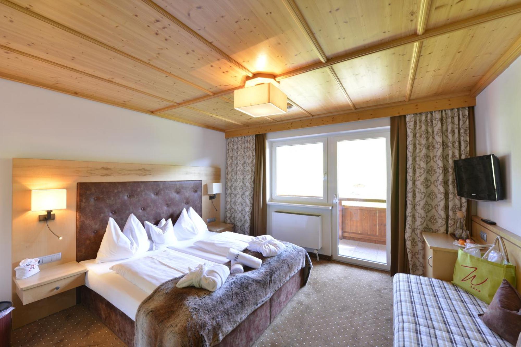 Hotel & Alpin Lodge Der Wastlhof Niederau Dış mekan fotoğraf
