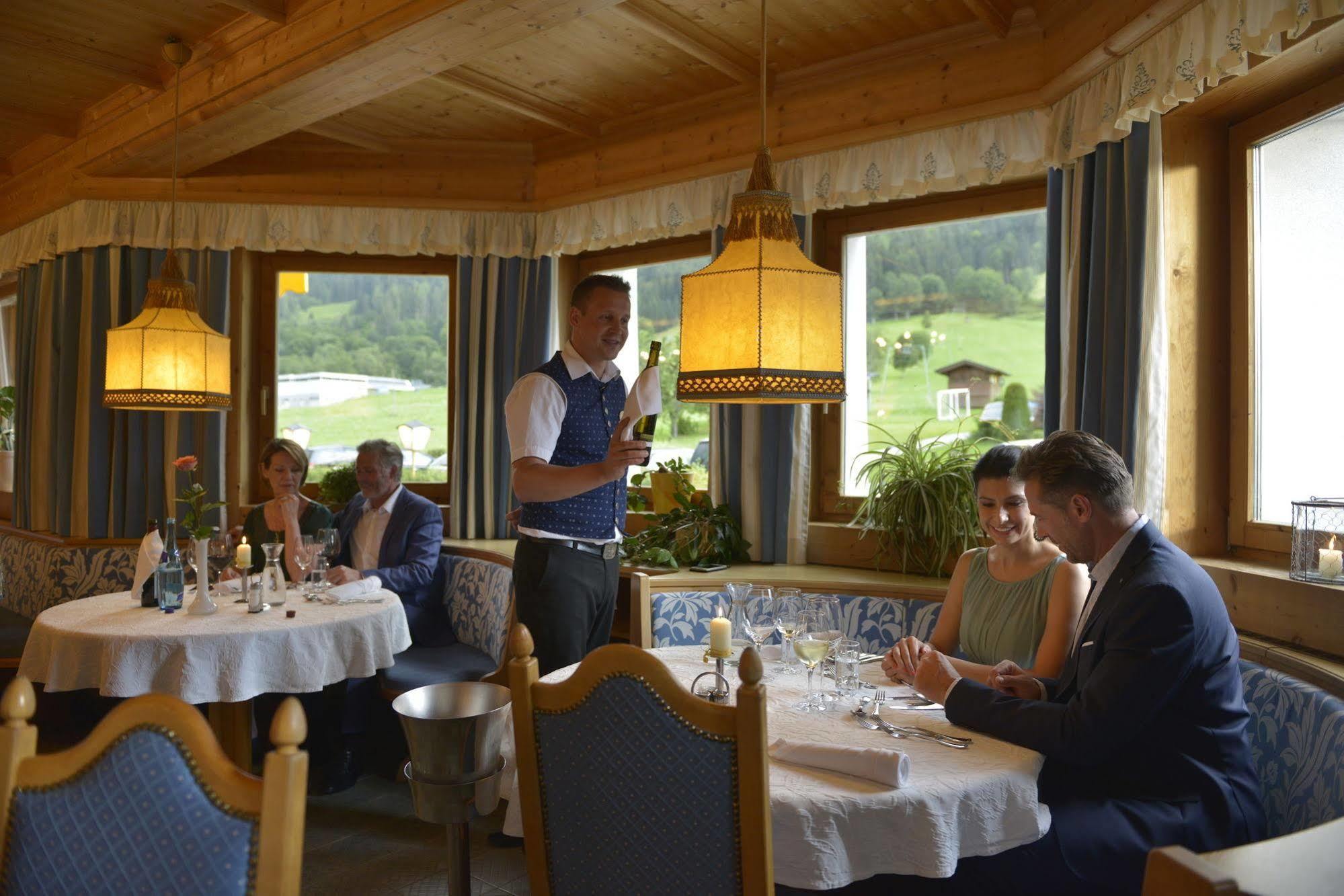 Hotel & Alpin Lodge Der Wastlhof Niederau Dış mekan fotoğraf