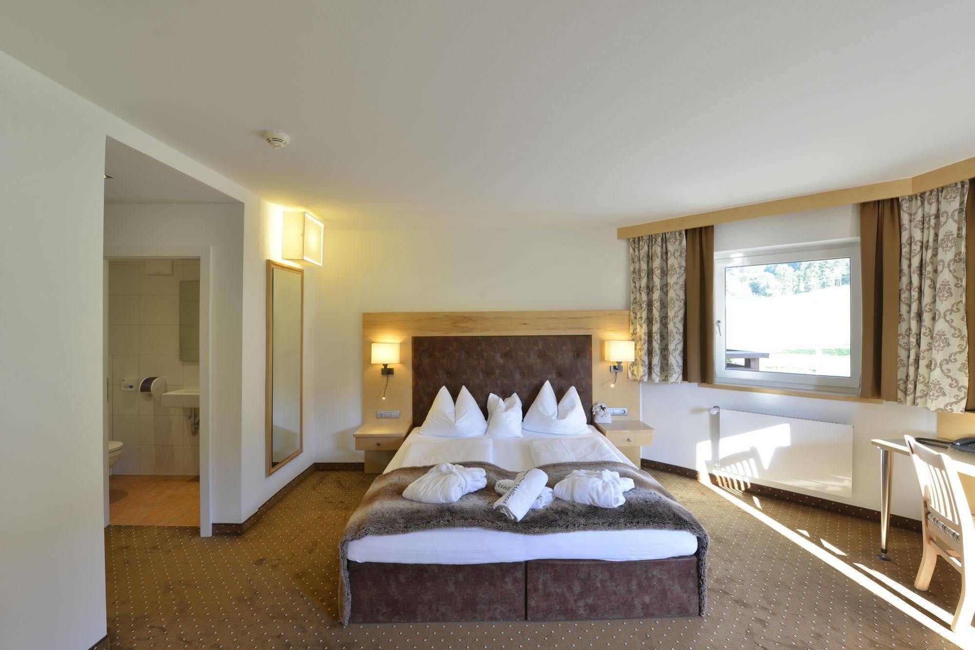 Hotel & Alpin Lodge Der Wastlhof Niederau Dış mekan fotoğraf